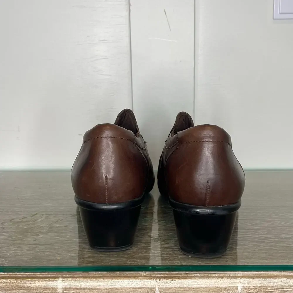 Clarks great used